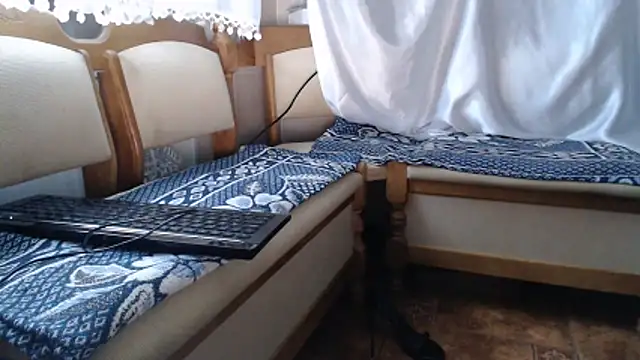 Snapshot of Burberrry_ chatting on June 6, 5:18 pm Burberrry online show from June 6, 5:18 pm