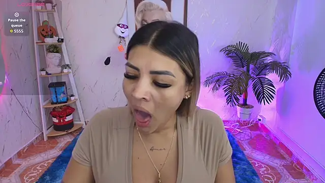 SALOOMEE   online show from January 17, 12:09 pm