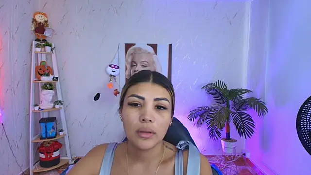 SALOOMEE   online show from January 10, 8:04 pm