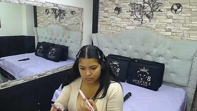 Snapshot of sia_cavad chatting on November 21, 1:10 pm sia cavad online show from November 21, 1:10 pm