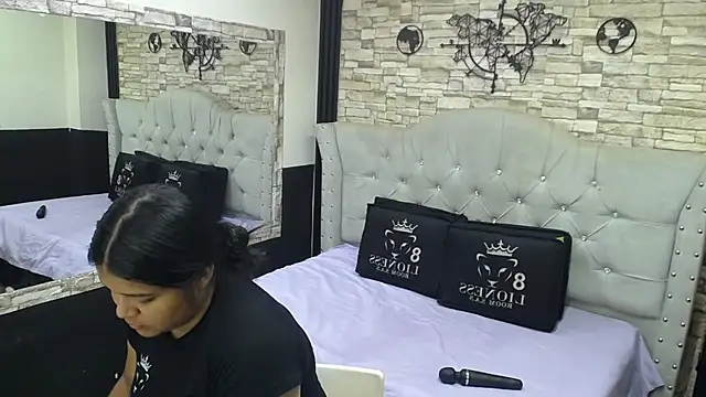 Snapshot of sia_cavad chatting on December 4, 12:48 pm sia cavad online show from December 4, 12:48 pm