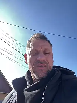 Yourhotboy 42 online show from March 21, 8:17 am