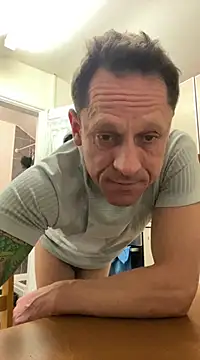 Yourhotboy 42 online show from March 6, 7:10 pm