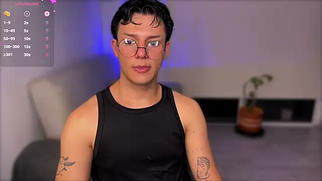 Alexxblue online show from March 3, 2:40 am