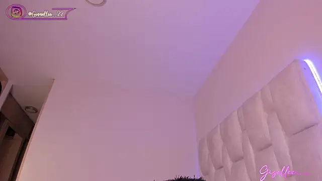 giselle js online show from March 31, 8:33 pm