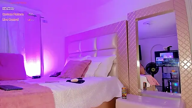 jimerestrep  online show from February 18, 7:06 am