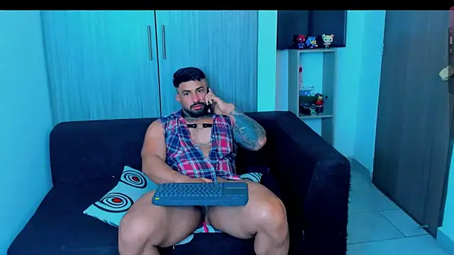 naugthy dominant online show from November 9, 1:04 pm