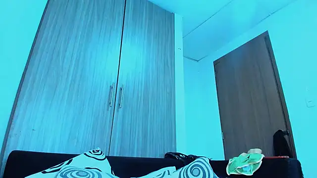 naugthy dominant online show from October 4, 11:01 am