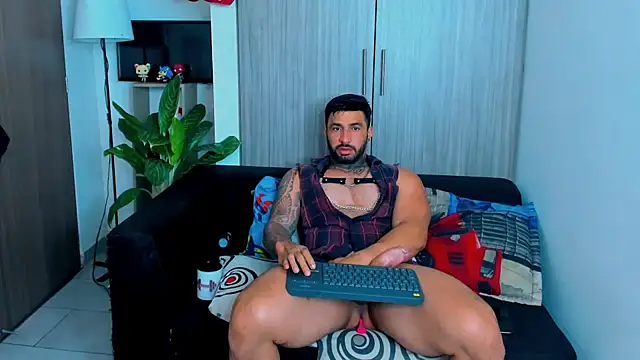 naugthy dominant online show from November 4, 1:59 pm