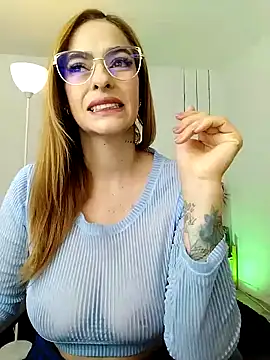 Alessandra Schmoll online show from March 15, 9:41 am