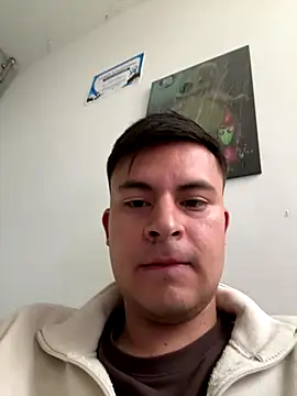 Nicolds14 online show from October 29, 9:14 pm