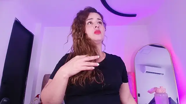 diane di online show from December 3, 7:13 pm