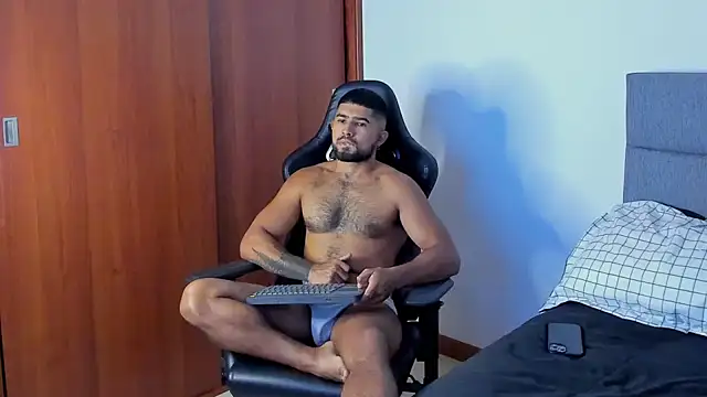 Snapshot of ethaanjones chatting on September 11, 8:20 pm ethaanjones online show from September 11, 8:20 pm