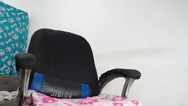 Snapshot of jarley_joker3 chatting on January 17, 9:28 pm jarley joker3 online show from January 17, 9:28 pm