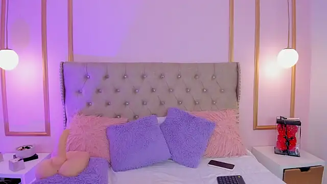 ivy collins online show from May 27, 8:49 pm