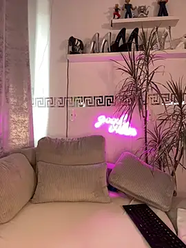 CocoSkyy online show from July 1, 1:00 pm