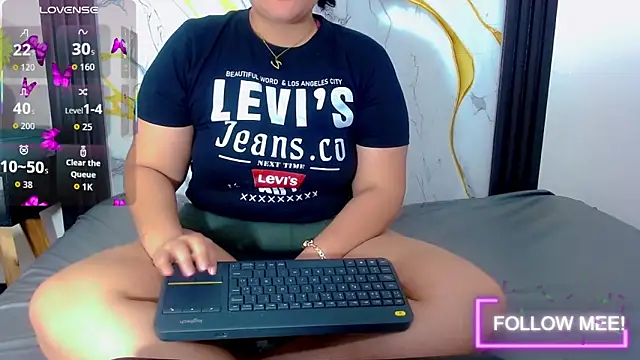 brunnette hot online show from April 23, 11:16 am