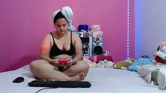 brunnette hot online show from June 26, 11:38 am