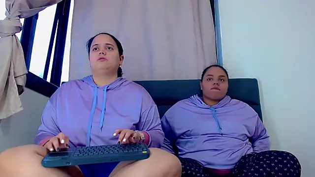 brunnette hot online show from November 30, 11:00 am