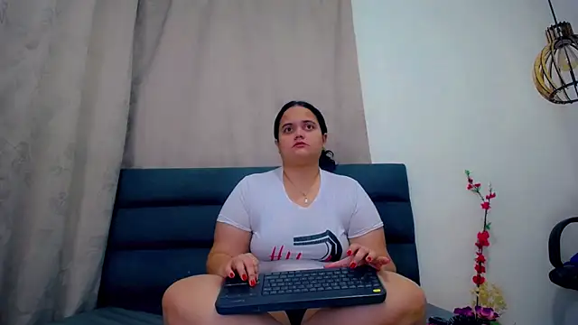 brunnette hot online show from March 9, 10:30 am