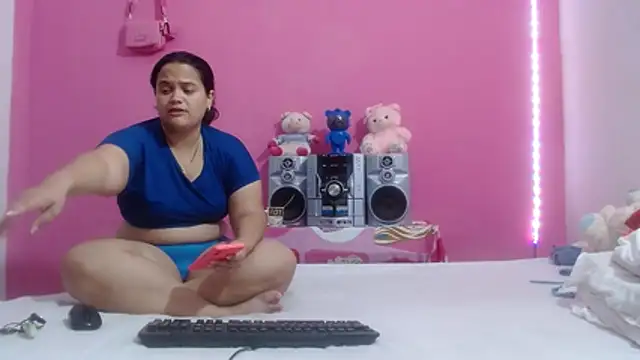 brunnette hot online show from August 4, 3:16 pm