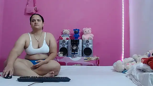 brunnette hot online show from August 5, 10:42 am