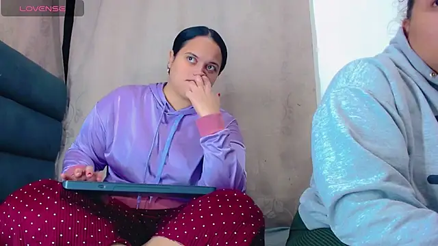 brunnette hot online show from January 9, 10:33 am