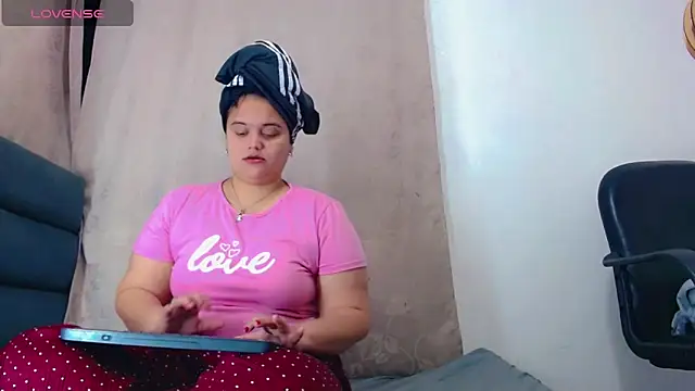 brunnette hot online show from January 7, 10:42 am