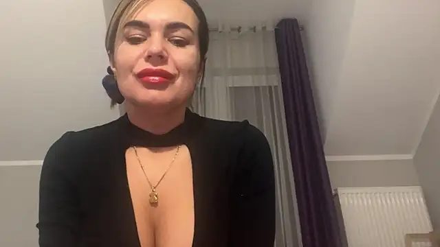 Snapshot of DESIREjenny chatting on March 20, 8:53 am DESIREjenny online show from March 20, 8:53 am
