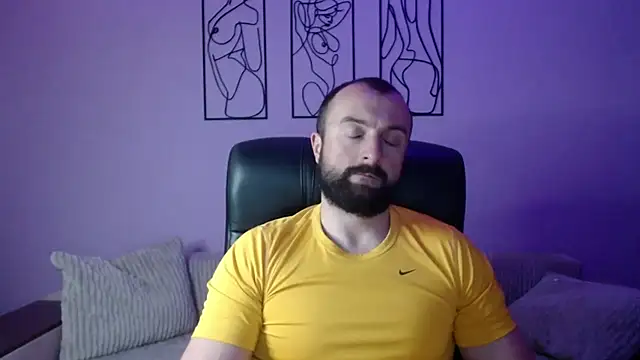 brindlefly6969 online show from May 19, 10:22 am