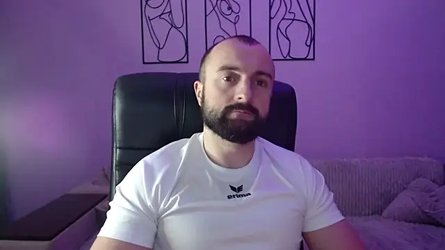 brindlefly6969 online show from January 9, 2:13 pm