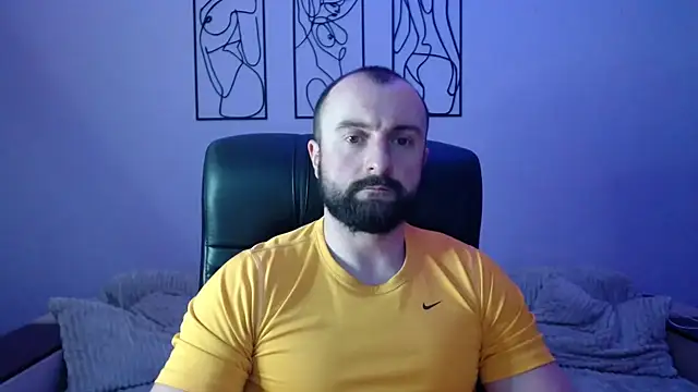 brindlefly6969 online show from March 11, 11:48 am