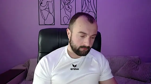 brindlefly6969 online show from January 16, 11:36 am