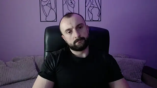 brindlefly6969 online show from April 3, 10:43 am