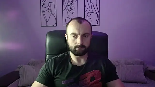 brindlefly6969 online show from November 12, 12:20 pm