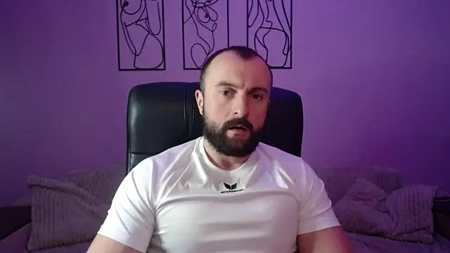 brindlefly6969 online show from April 14, 10:42 am