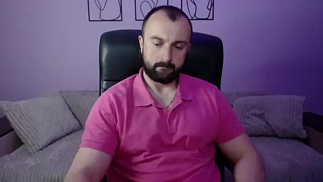 brindlefly6969 online show from May 11, 10:27 am