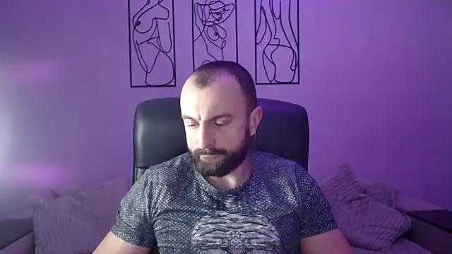 brindlefly6969 online show from February 7, 11:40 am