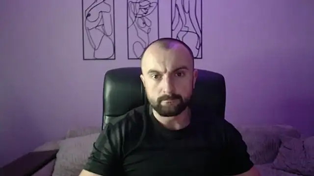 brindlefly6969 online show from December 4, 11:42 am