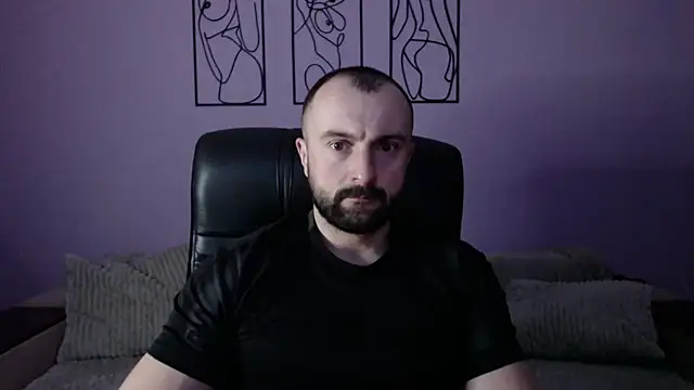 brindlefly6969 online show from March 28, 12:06 pm