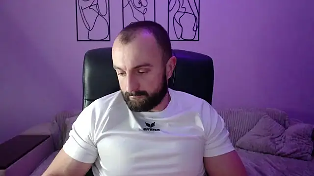 brindlefly6969 online show from January 8, 11:49 am