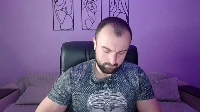 brindlefly6969 online show from February 10, 12:15 pm