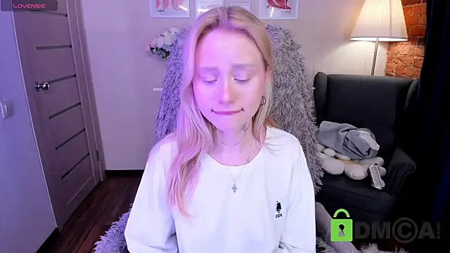 Snapshot of MalenaErnman chatting on January 20, 1:32 pm MalenaErnman online show from January 20, 1:32 pm