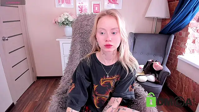 Snapshot of MalenaErnman chatting on February 20, 10:16 am MalenaErnman online show from February 20, 10:16 am