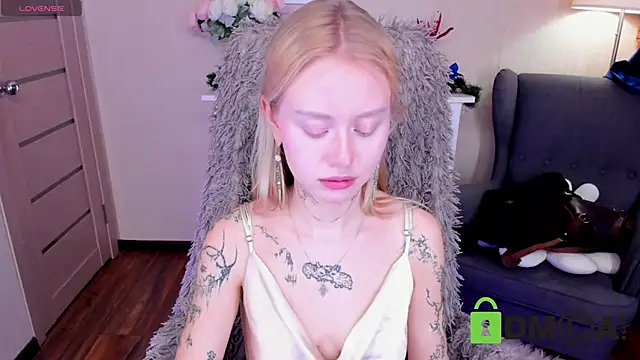 Snapshot of MalenaErnman chatting on January 12, 10:34 am MalenaErnman online show from January 12, 10:34 am