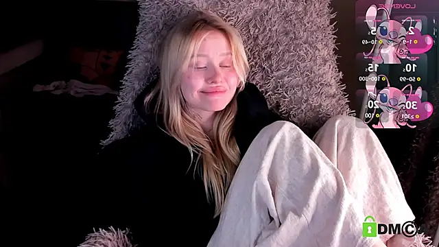 Snapshot of MalenaErnman chatting on February 9, 2:29 pm MalenaErnman online show from February 9, 2:29 pm