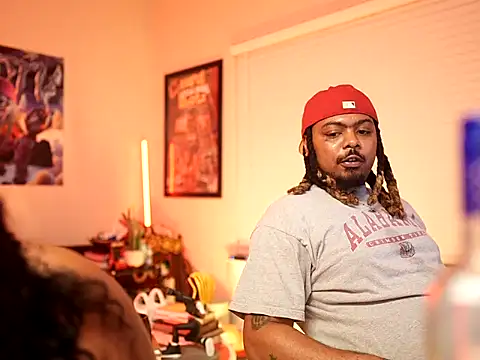 Snapshot of 4EVAGLACIERS chatting on September 23, 1:12 am 4EVAGLACIERS online show from September 23, 1:12 am