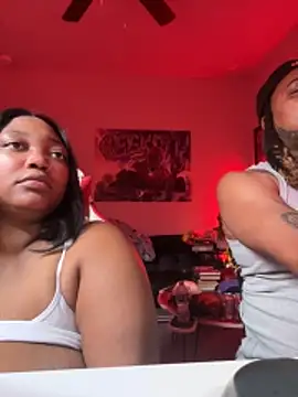 Snapshot of 4EVAGLACIERS chatting on December 2, 4:14 am 4EVAGLACIERS online show from December 2, 4:14 am