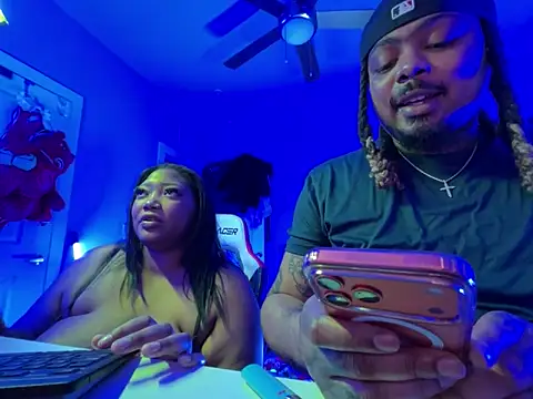 4EVAGLACIERS online show from February 9, 6:11 am