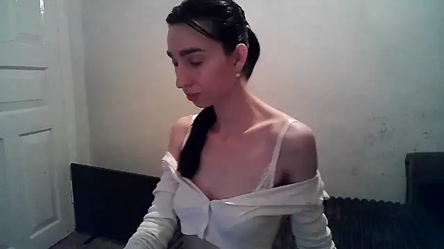 ElizaSwon online show from November 5, 4:54 pm